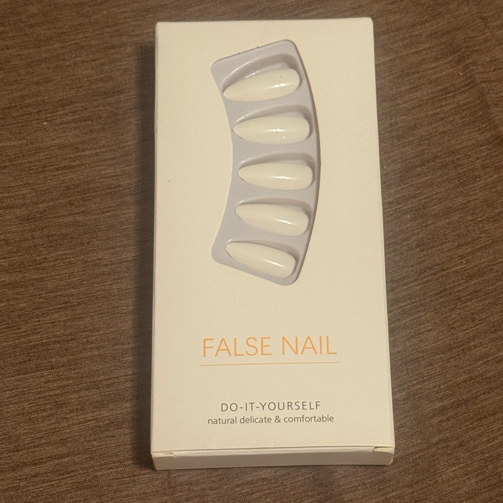 White Press On Nails